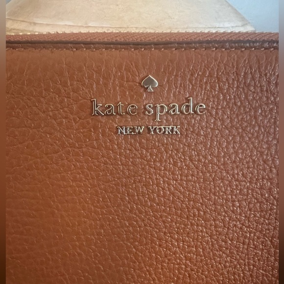 Kate Spade Leila Continental Wallet (NWT) - Picture 8 of 8